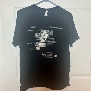 Taylor Swift Reputation Tour Black T-Shirt Size L